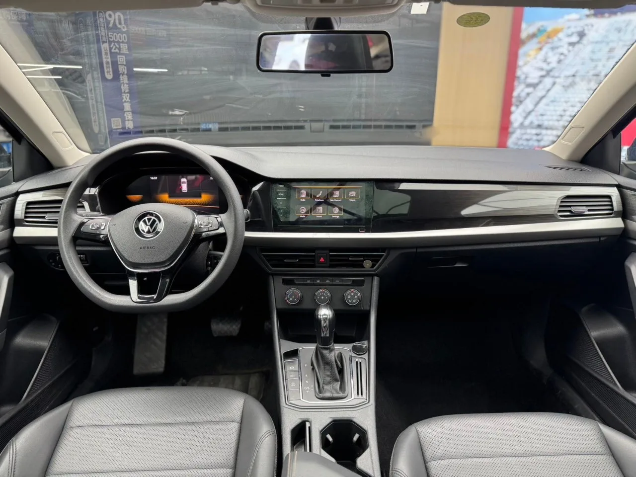 Volkswagen Lavida 2021 под ключ — фото 6